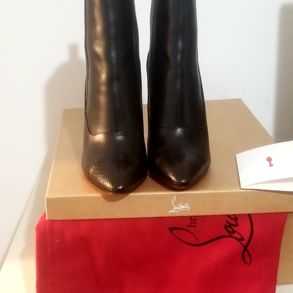 Christian Louboutin ankle bootie - Picture 5 of 8